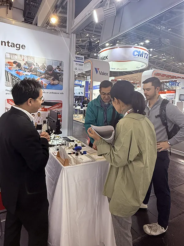 NOVAPLAS Showcases at SEMICON Europa 2025, Engaging with Global Partners Together with Mitsubishi MCAM8